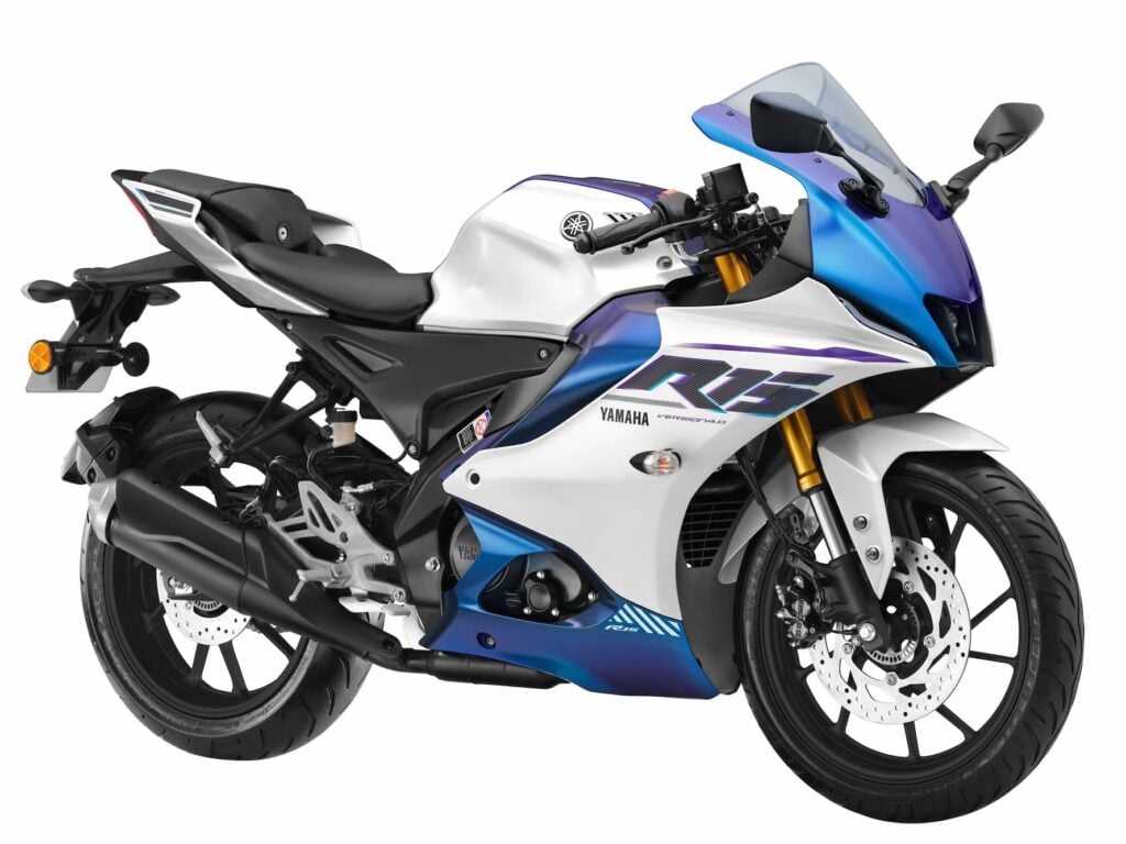 2025 Yamaha R15 New Colors & Prices Revealed (Rs 1.67L)
