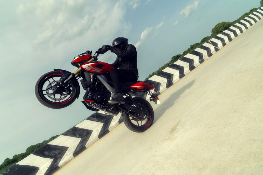 Bajaj Pulsar NS400 & Dominar 400 Prices Unchanged Despite GST Hike