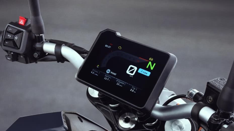 KTM Duke 160 New TFT Variant Launched: Price, Features and Connectivity