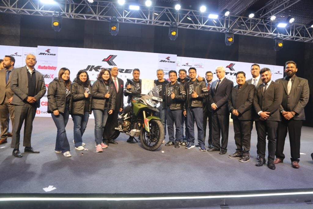 Why TVS Apache RTX Became Bike of the Year (IMOTY 2026)?