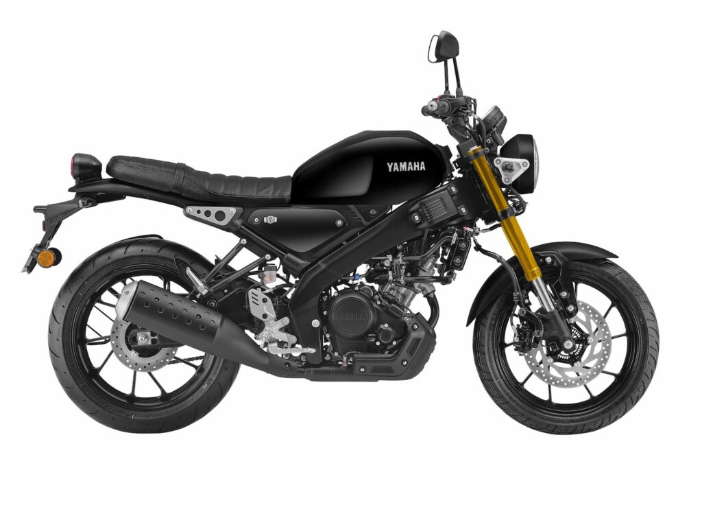Yamaha XSR155 Metallic Black Color Launched: Price, Specs & Features