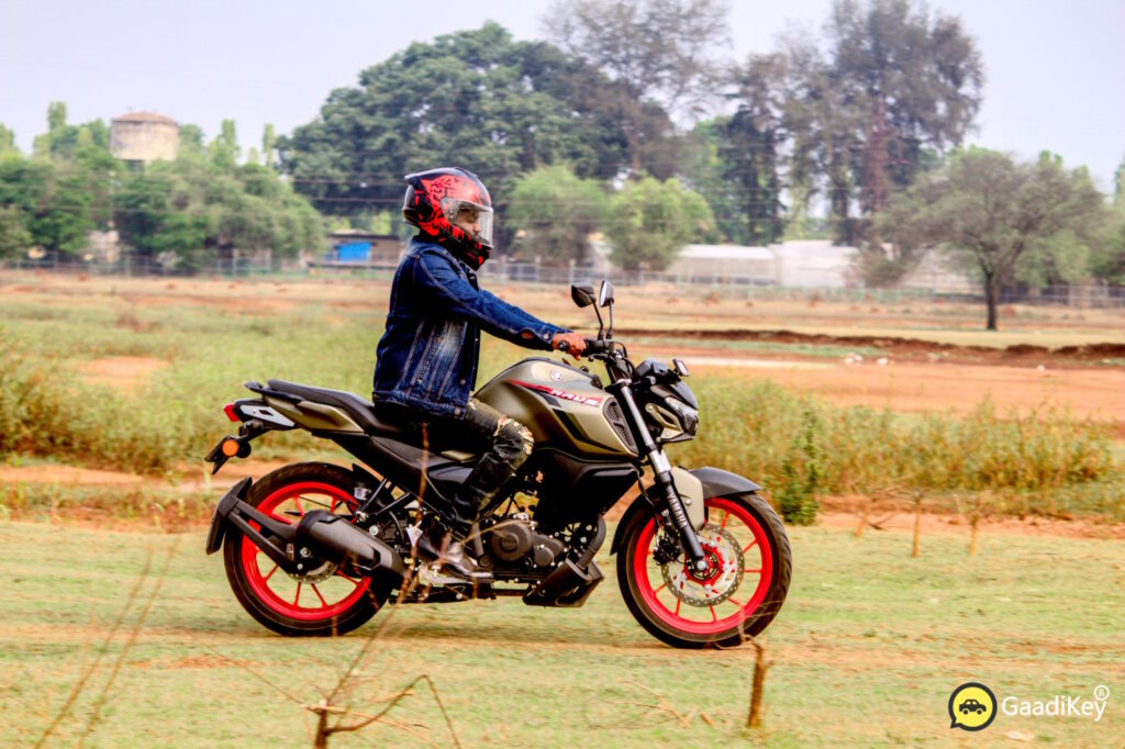 Yamaha FZ RAVE Review: Best Sporty 150cc Motorcycle to Buy in 2026 (Matte Titan)