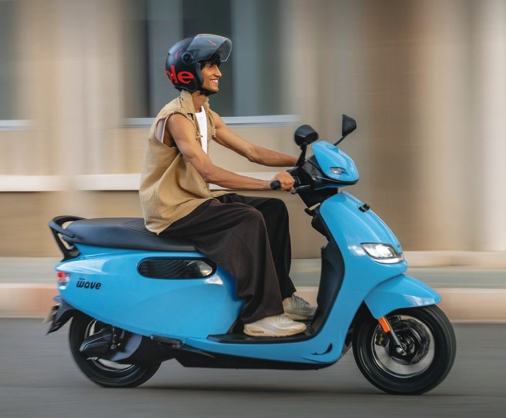 Simple Wave Scooter Launched at ₹1.1 Lakh (110km Range); Top Trim Hits 243km